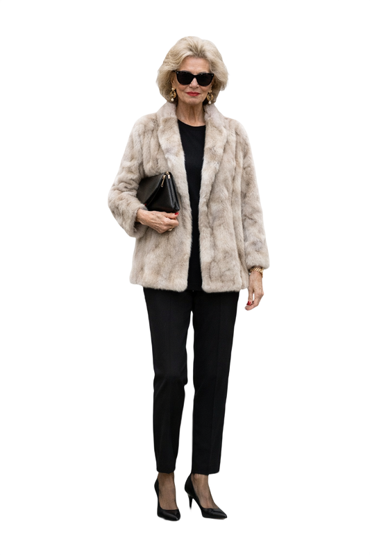 1980s Light Grey Fur Coat - Model