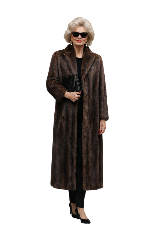 1980s Dark Brown Fur Coat - Model